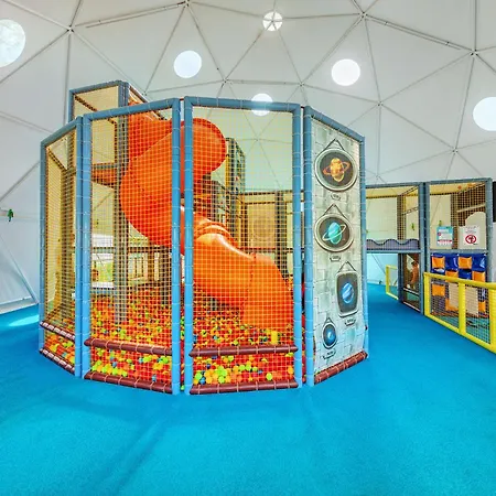 Istra Sunny Tent In Lanterna Premium 4* Lyxtält