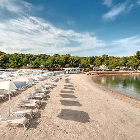 Οργανωμένο κάμπινγκ Istra Sunny Tent In Lanterna Premium 4* *