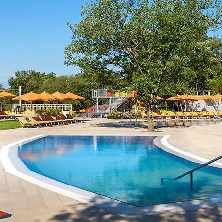 Οργανωμένο κάμπινγκ Istra Sunny Tent In Lanterna Premium 4* *