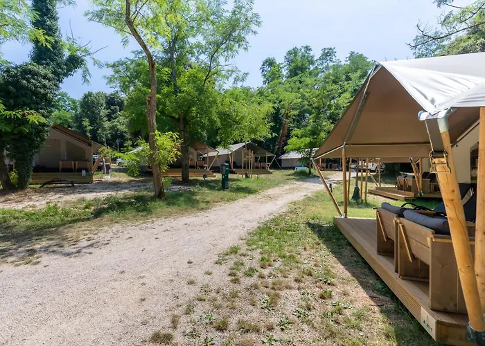 Istra Sunny Tent In Lanterna Premium 4* 포레치