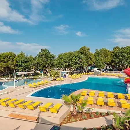 Istra Sunny Tent In Lanterna Premium 4*